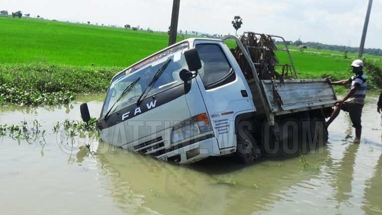 නැගෙනහිර වැස්ස කරපු හදියක් ?