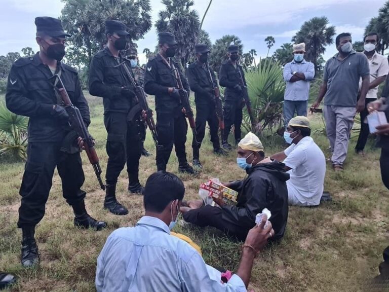 උසාවි නියෝග නොතකා උතුරෙහි දෙමළ අනුස්මරණයන් වැළැක්වීමට ආයුධ සන්නද්ධ යුද හමුදාව යොදවයි.